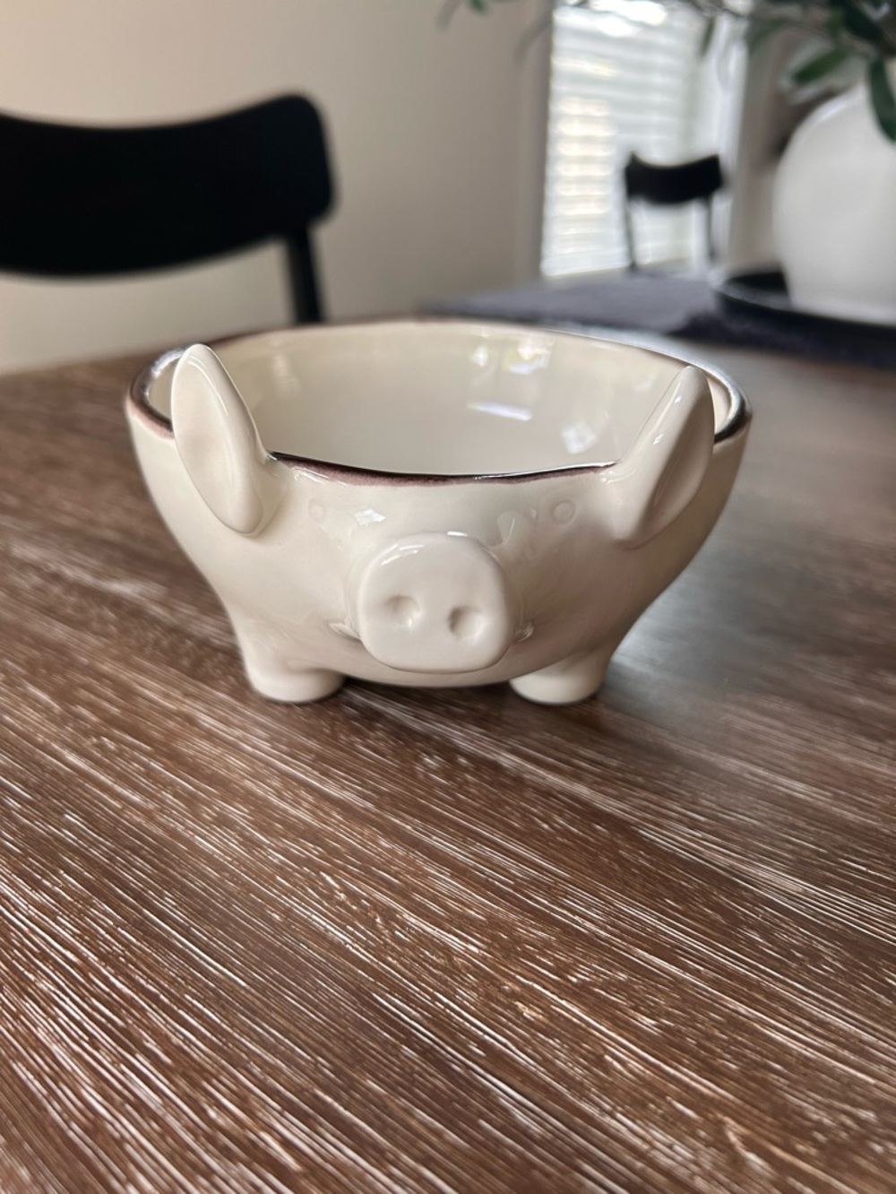 Napastyle Ceramica Set of 2 Pig Footed Serving Bowls - Picture 2 of 16